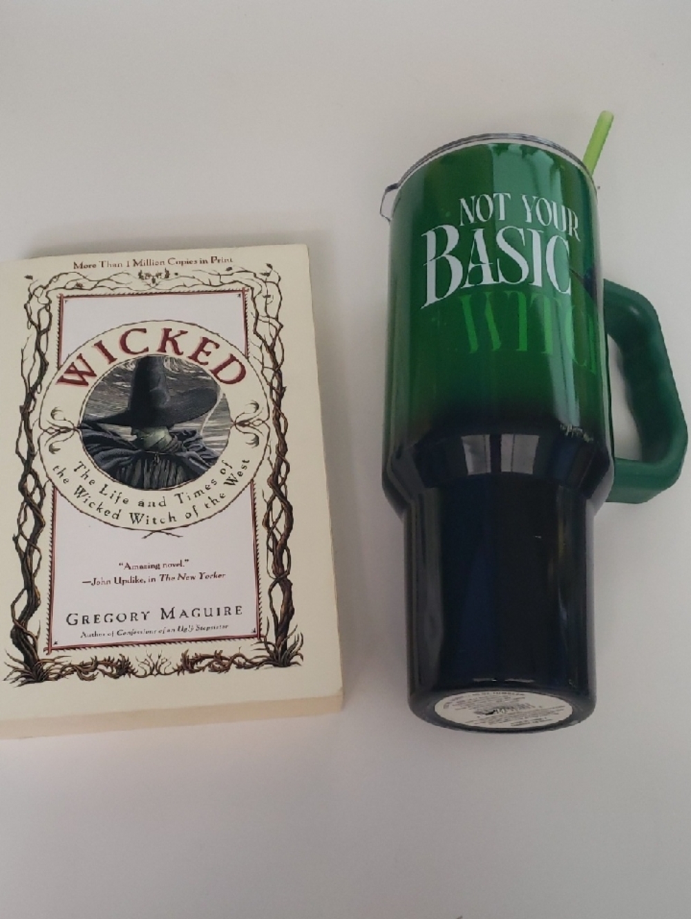 Like new "Wicked" 40 oz tumbler plus paperback combo set (2)